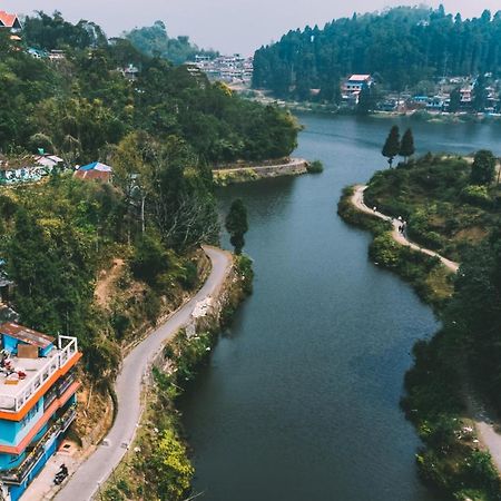 Pradhan Homestay Mirik - Homestay Beside Mirik Lake Exterior foto