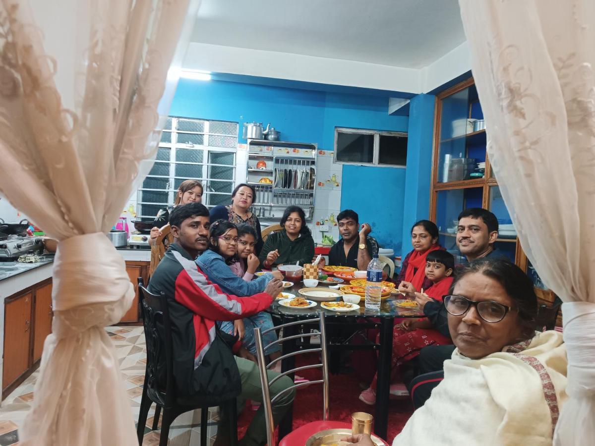 Pradhan Homestay Mirik - Homestay Beside Mirik Lake Exterior foto