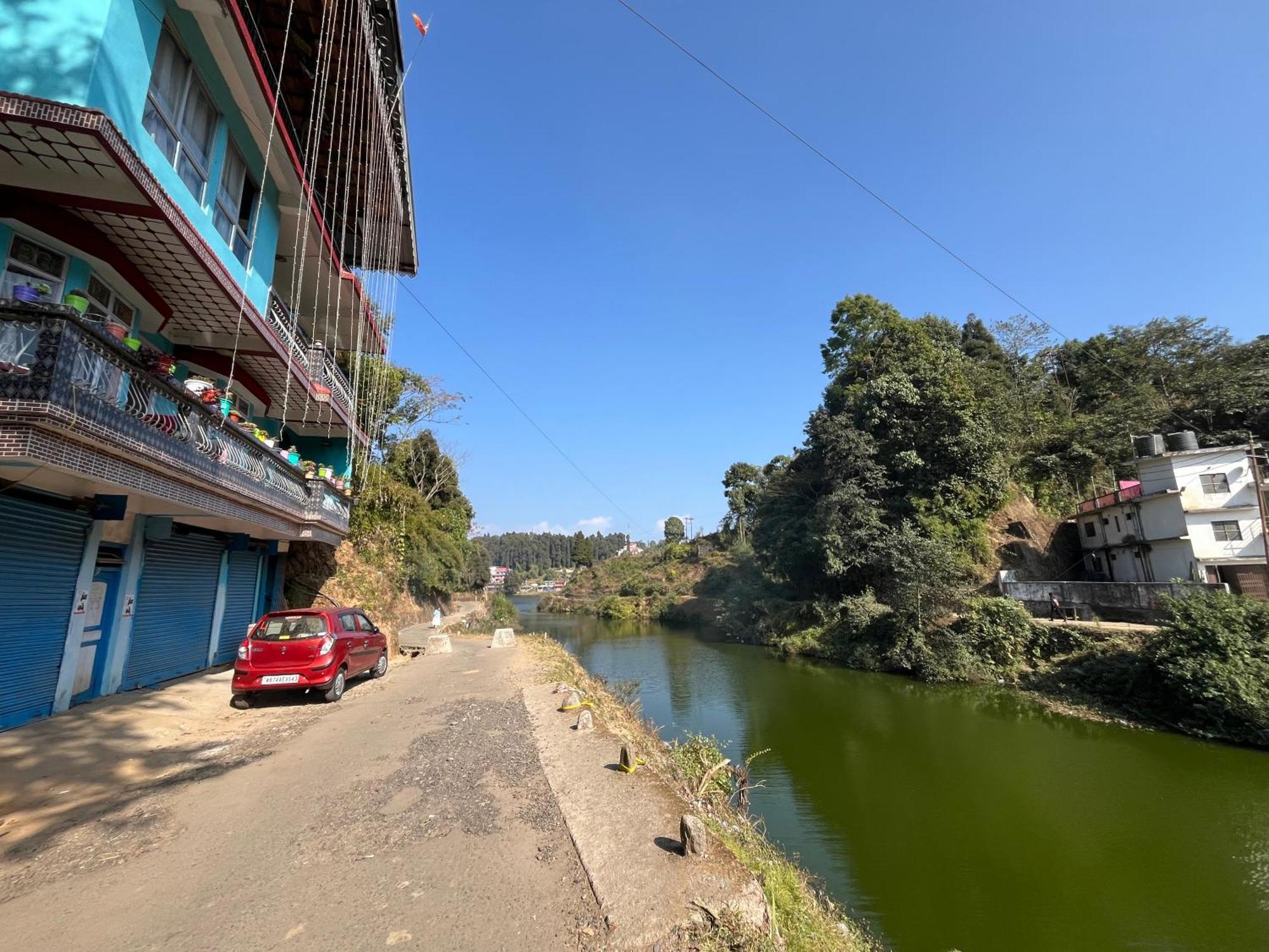 Pradhan Homestay Mirik - Homestay Beside Mirik Lake Exterior foto